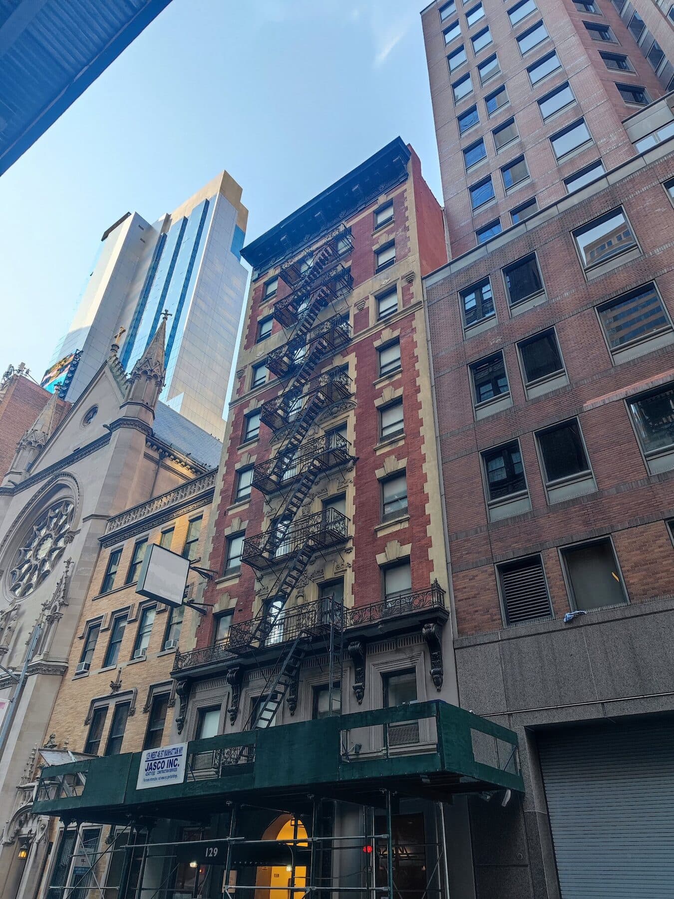 129 West 46th Street seen from the sidewalk