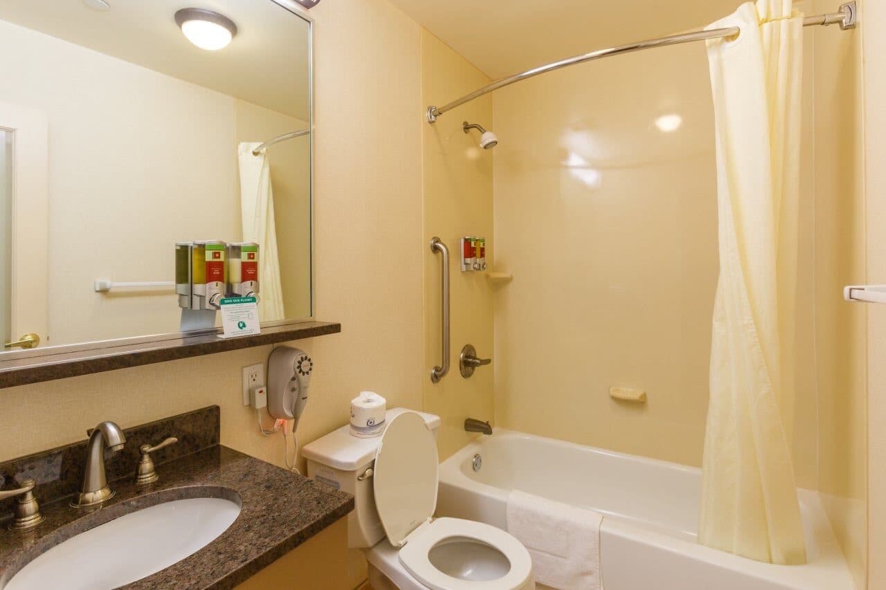 A Private Bathroom in Every Room at The 46